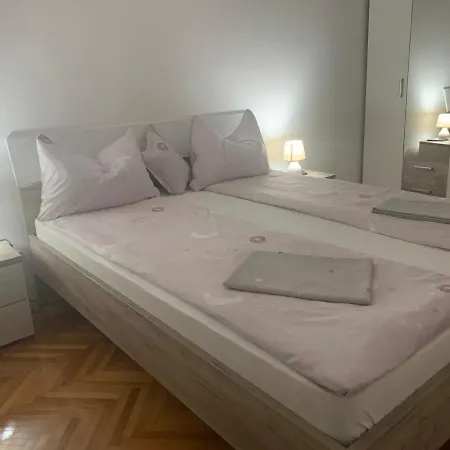 Apartment Lana